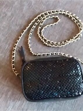 vintage Whiting & Davis International black mesh and leather mini crossbody bag.